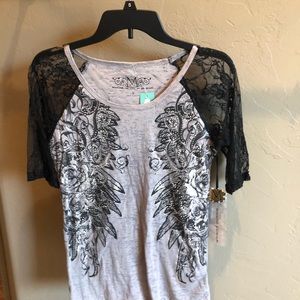 Wings feather print embellished lace sleeve top